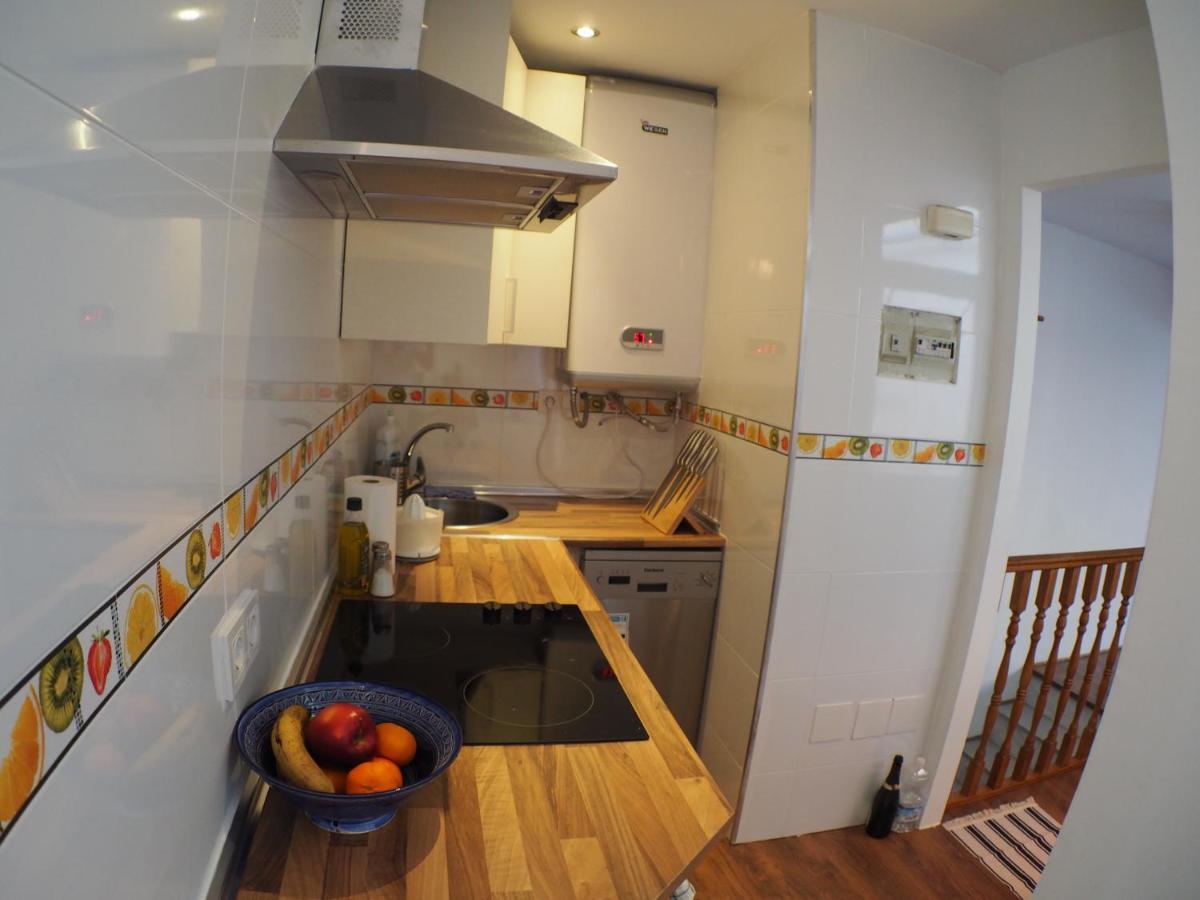 Cosy Appartment W/ Terrace In The Old City Centre Малага Екстериор снимка