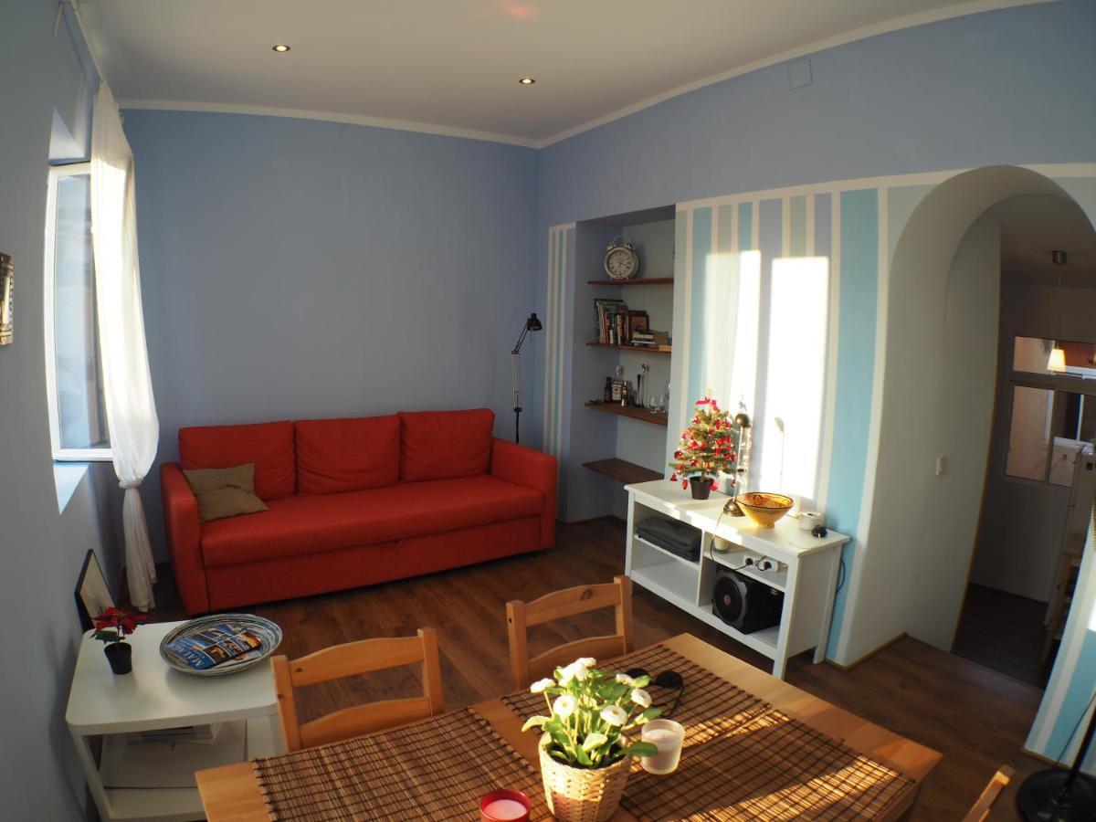 Cosy Appartment W/ Terrace In The Old City Centre Малага Екстериор снимка